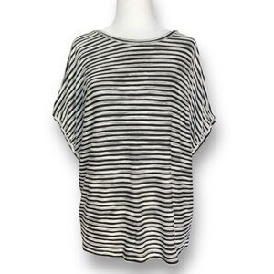 Anne Taylor Loft Knit Top Black White Striped Short Sleeve Crewneck